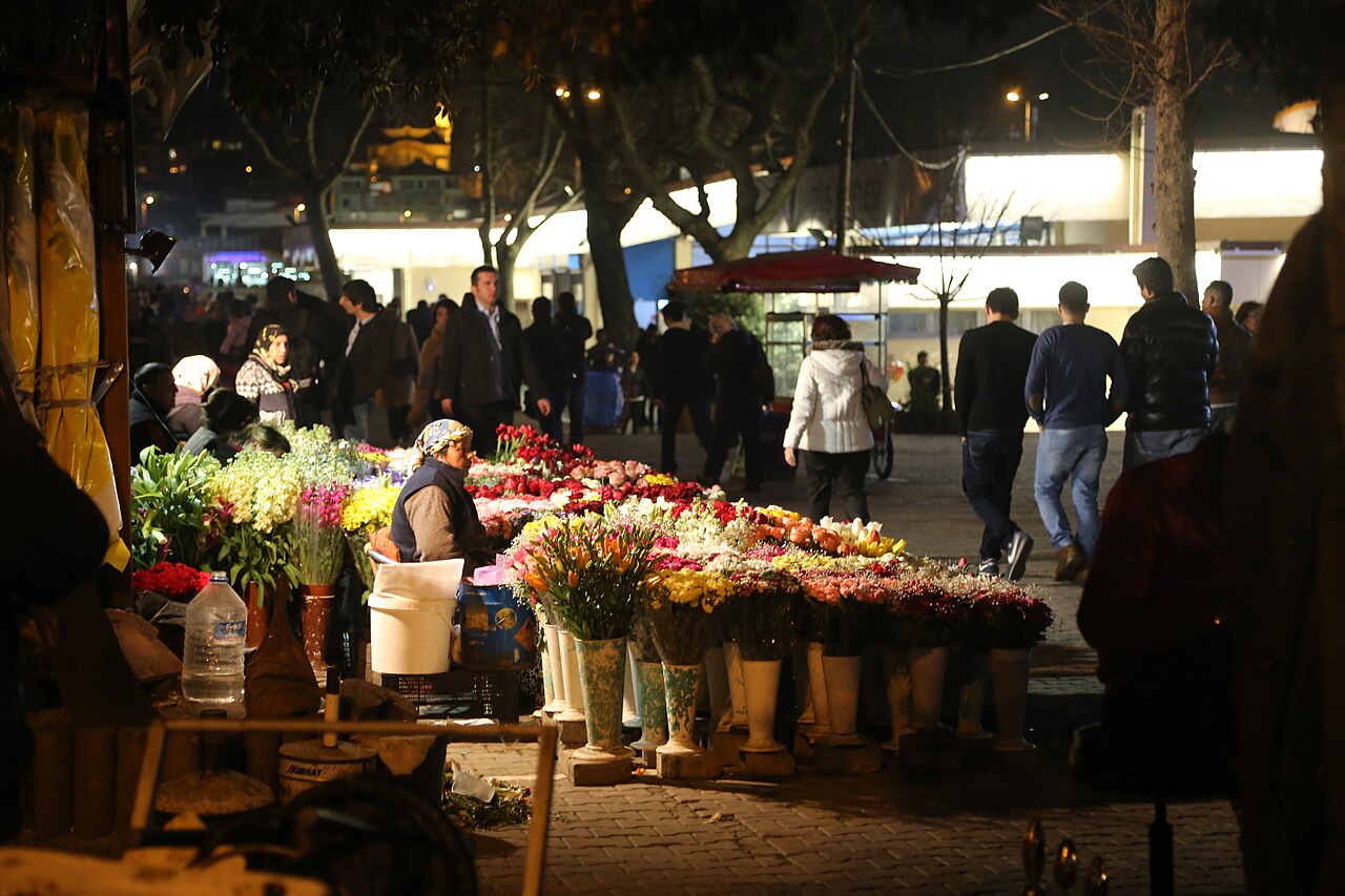 Istanbul's markets: neighbourhood markets, day by day